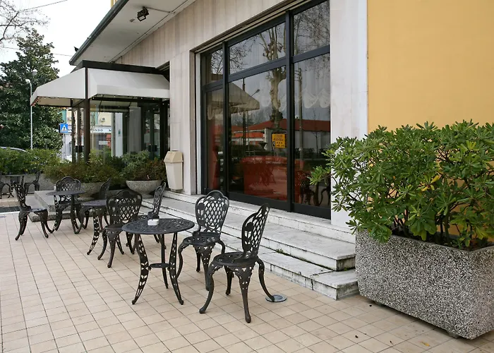 Hôtel bon marché: Hotel Ariston